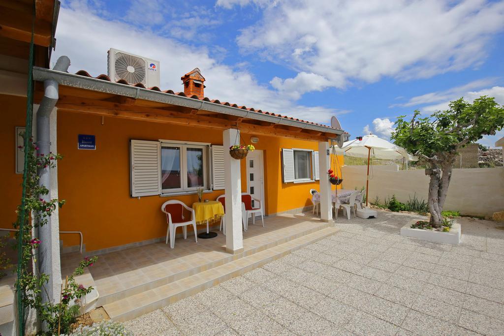 Apartment Marta Ražanac Exteriér fotografie