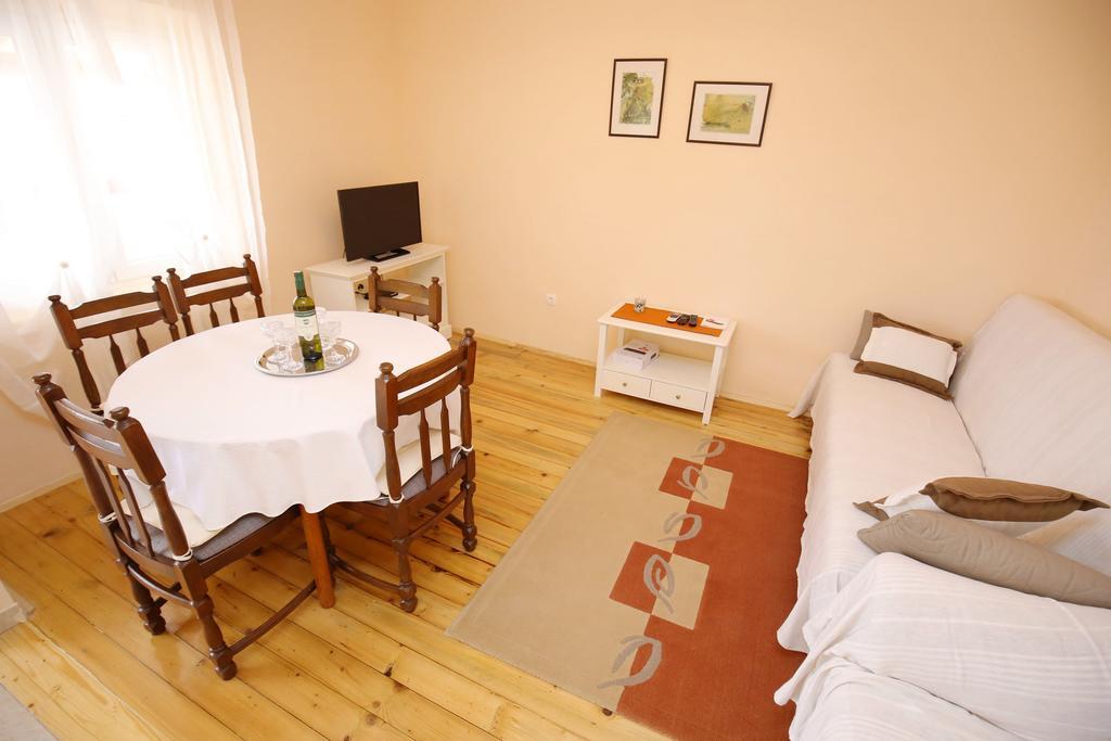 Apartment Marta Ražanac Exteriér fotografie